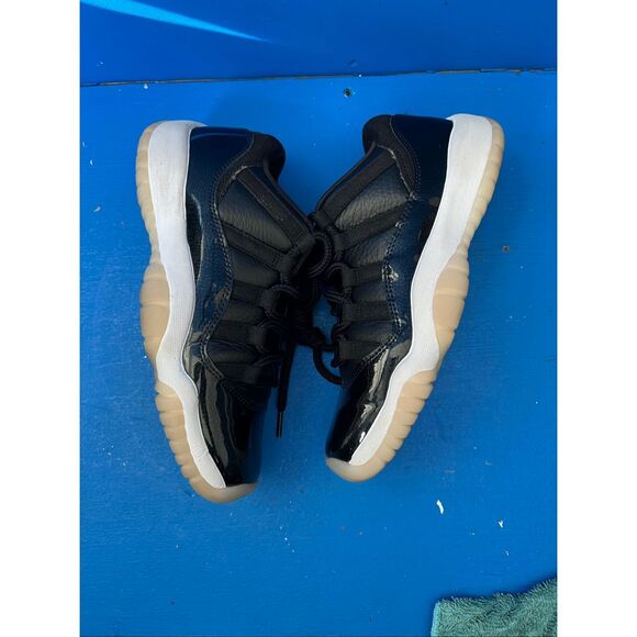 Nike Air Jordan 11 Retro Low 72 size 6Y - Picture 8 of 8